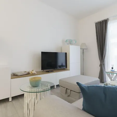 Parco San Rocco By Interhome * 알라시오